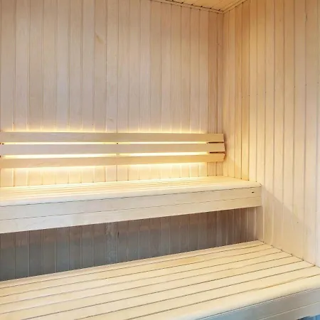 22 Person In Vaeggerlose * Bøtø By