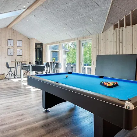 22 Person In Vaeggerlose * Bøtø By